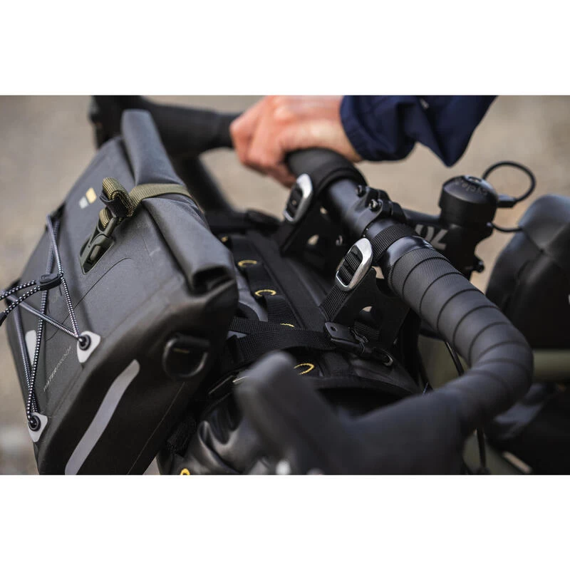 HARNAIS SACOCHE DE GUIDON BIKEPACKING RIVERSIDE 10 HARNAIS SACOCHE DE GUIDON BIKEPACKING RIVERSIDE – Image 10